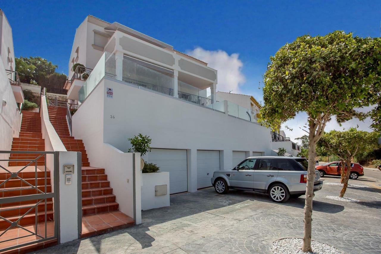 Luxury Apartments With Private Swimming Pool マルベーリャ エクステリア 写真