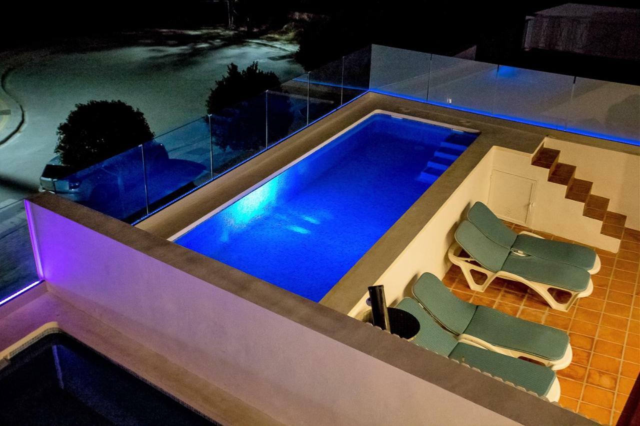 Luxury Apartments With Private Swimming Pool マルベーリャ エクステリア 写真