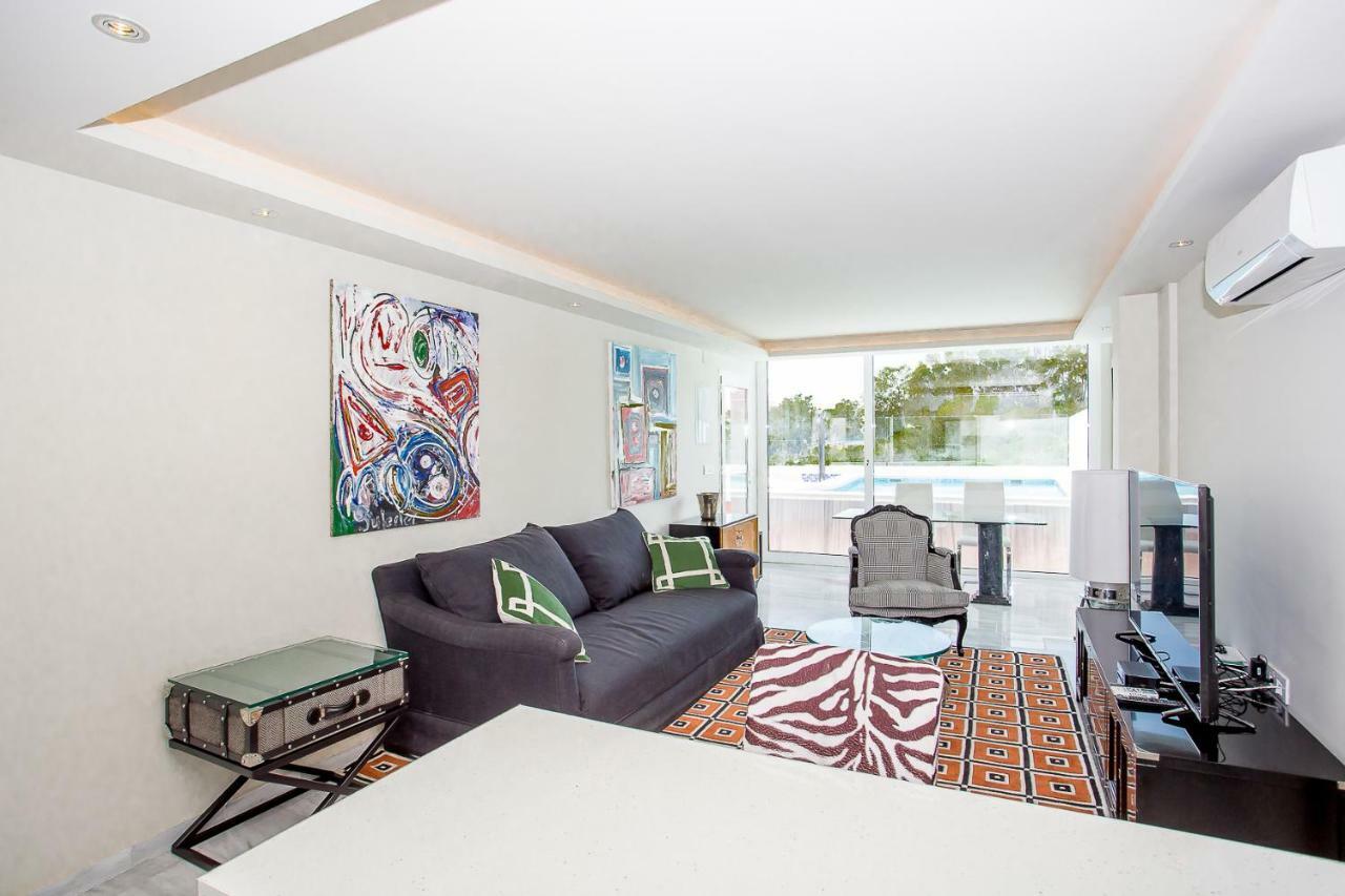 Luxury Apartments With Private Swimming Pool マルベーリャ エクステリア 写真